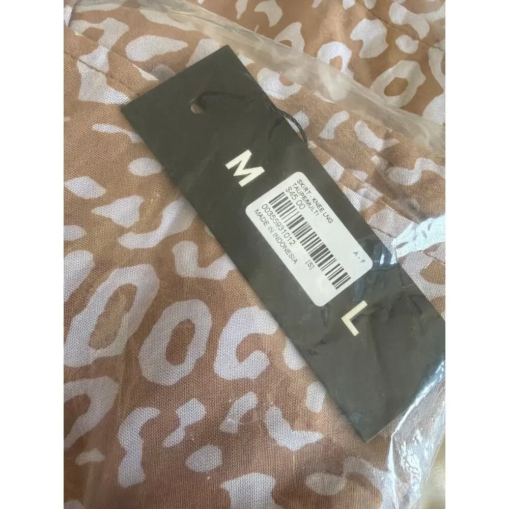 $45 New motel knee length Taupe leopard print skirt M